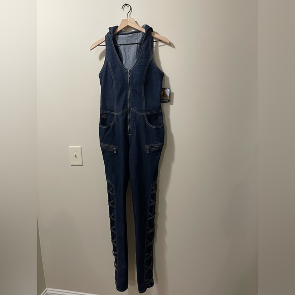 NWT Dereon Y2K Hooded Embroidered Jeweled Denim Jumpsuit Size Medium - Picture 5 of 11